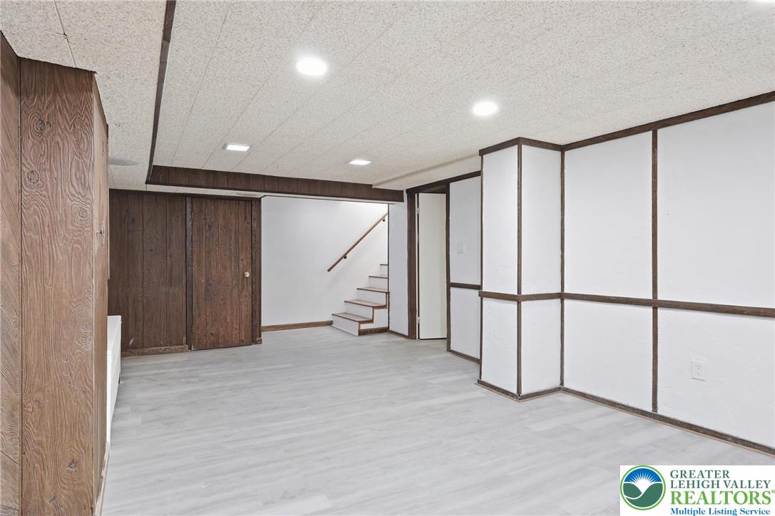 935 Buttonwood Street Emmaus, PA 18049 - Photo 25 of 34