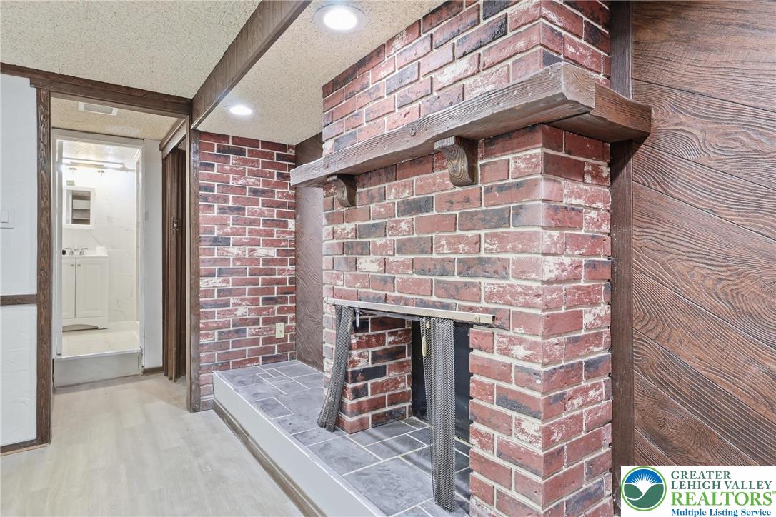 935 Buttonwood Street Emmaus, PA 18049 - Photo 29 of 34