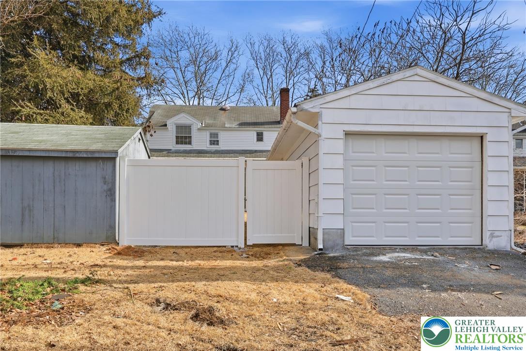 935 Buttonwood Street Emmaus, PA 18049 - Photo 33 of 34