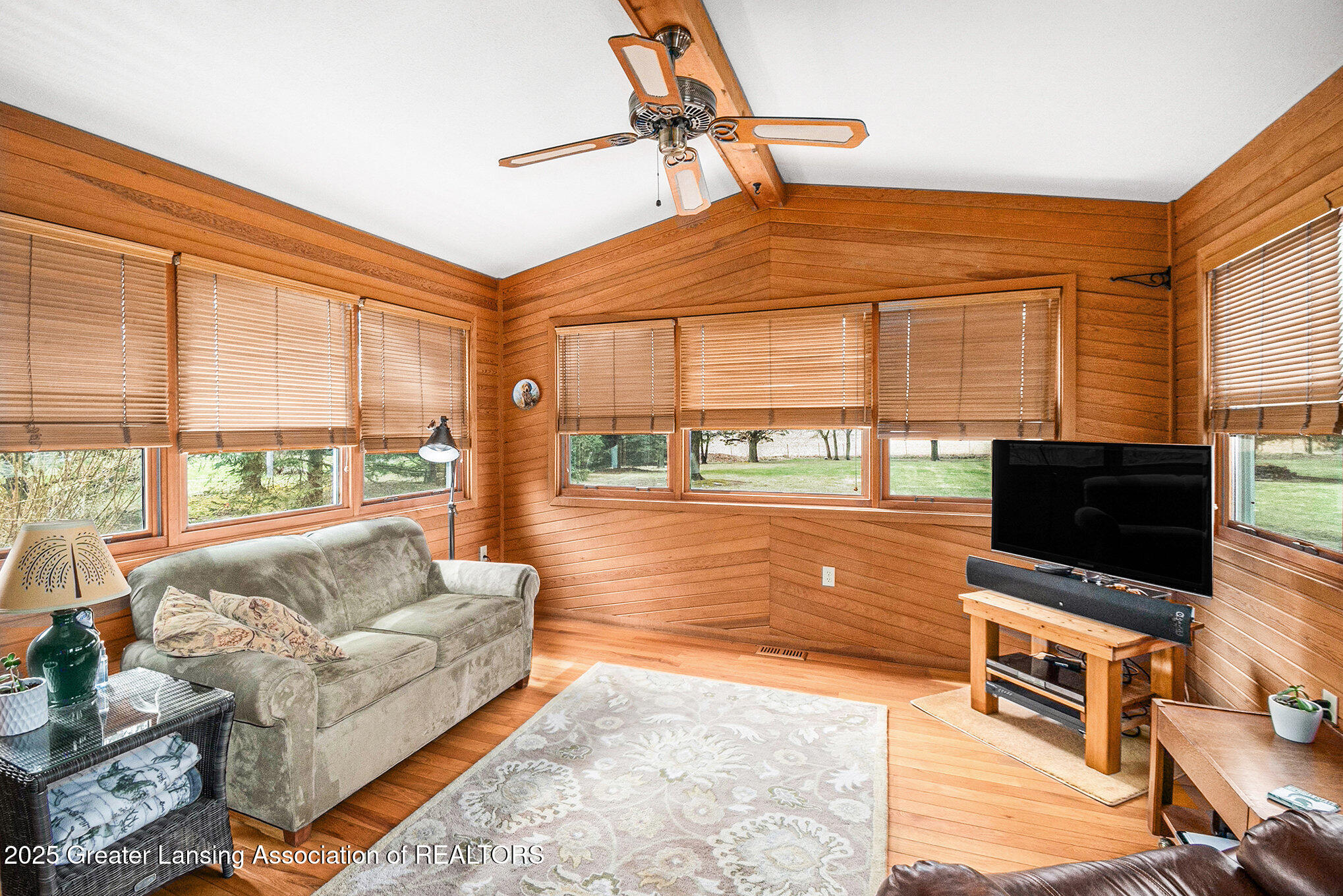 2400 Hawley Road Mason, MI 48854 - Photo 14 of 51 Sun Room