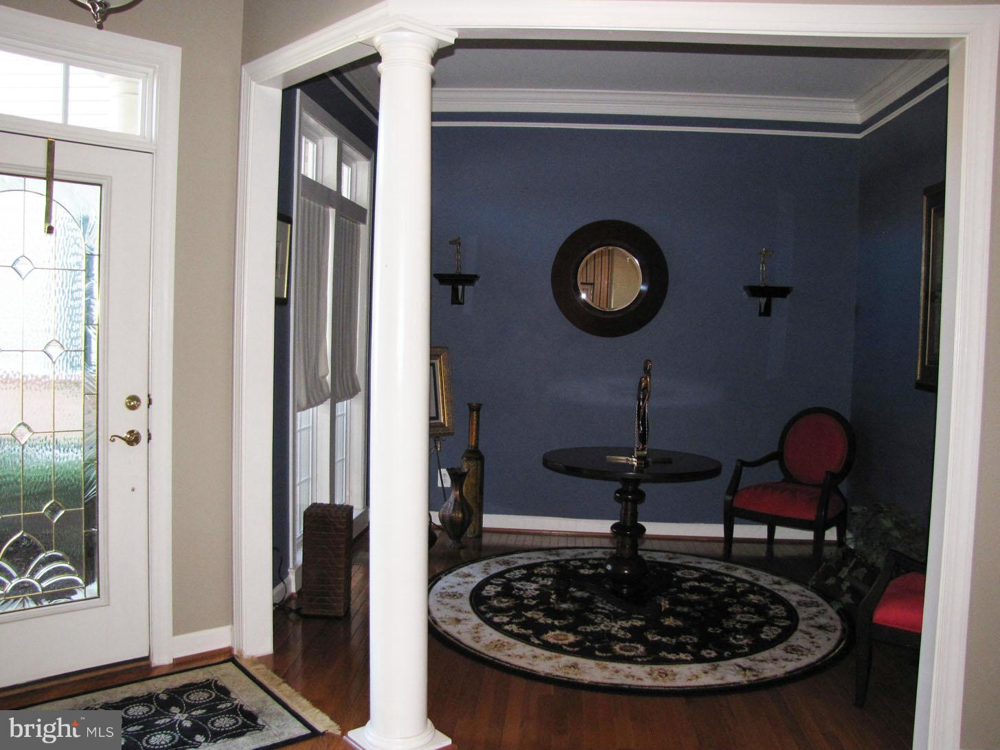 8355 Meadowsweet Road Pikesville, MD 21208 - Photo 3 of 30 Living Room