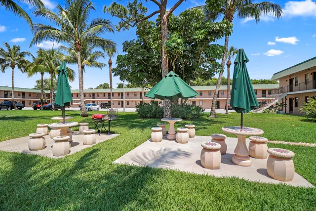 $1,395 | 1041 Southeast Monterey Road, Unit 24, Stuart, FL 34994