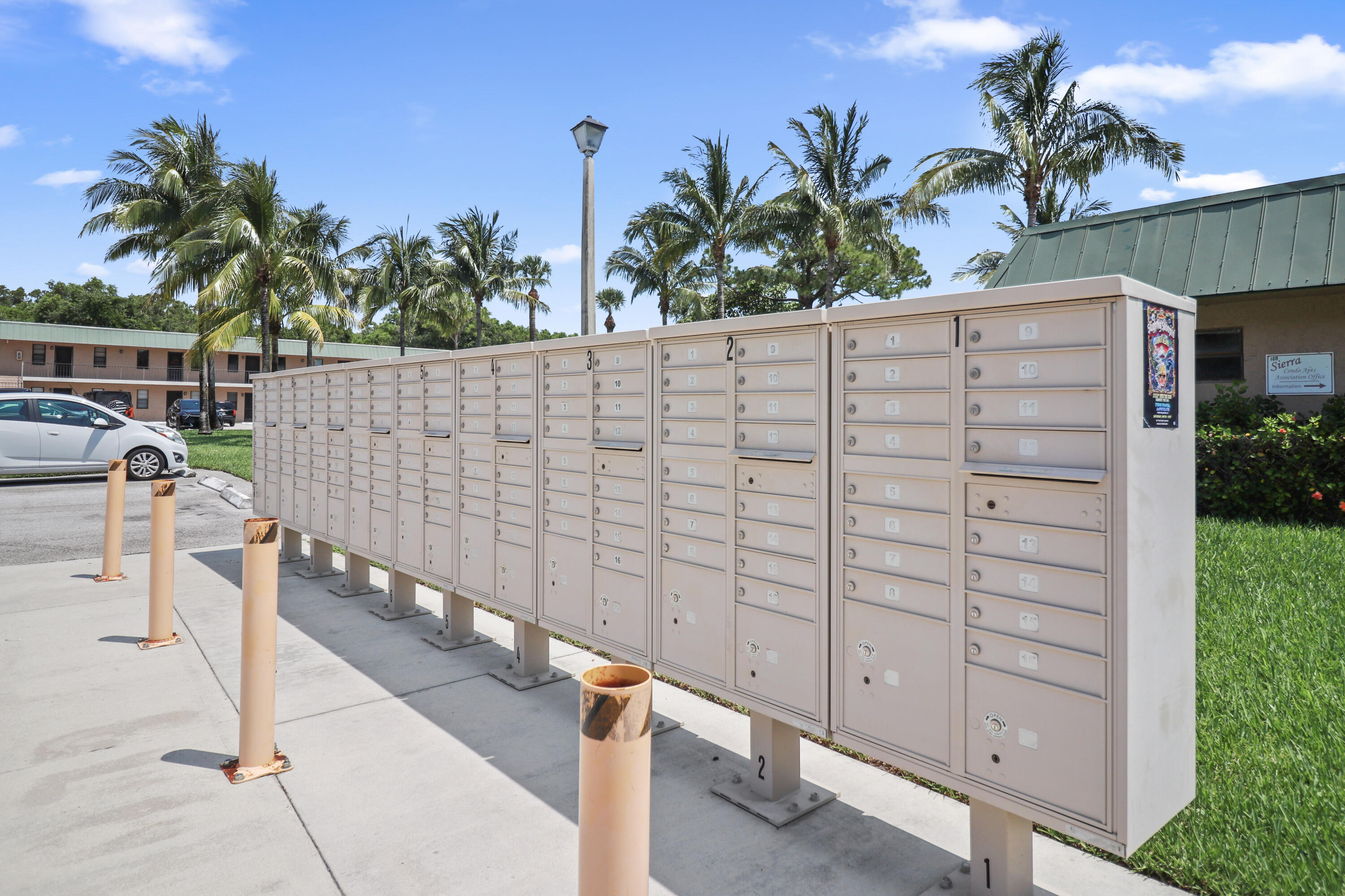 1041 Southeast Monterey Road, Unit 24 Stuart, FL 34994 - Photo 25 of 26 25-IMG_2598