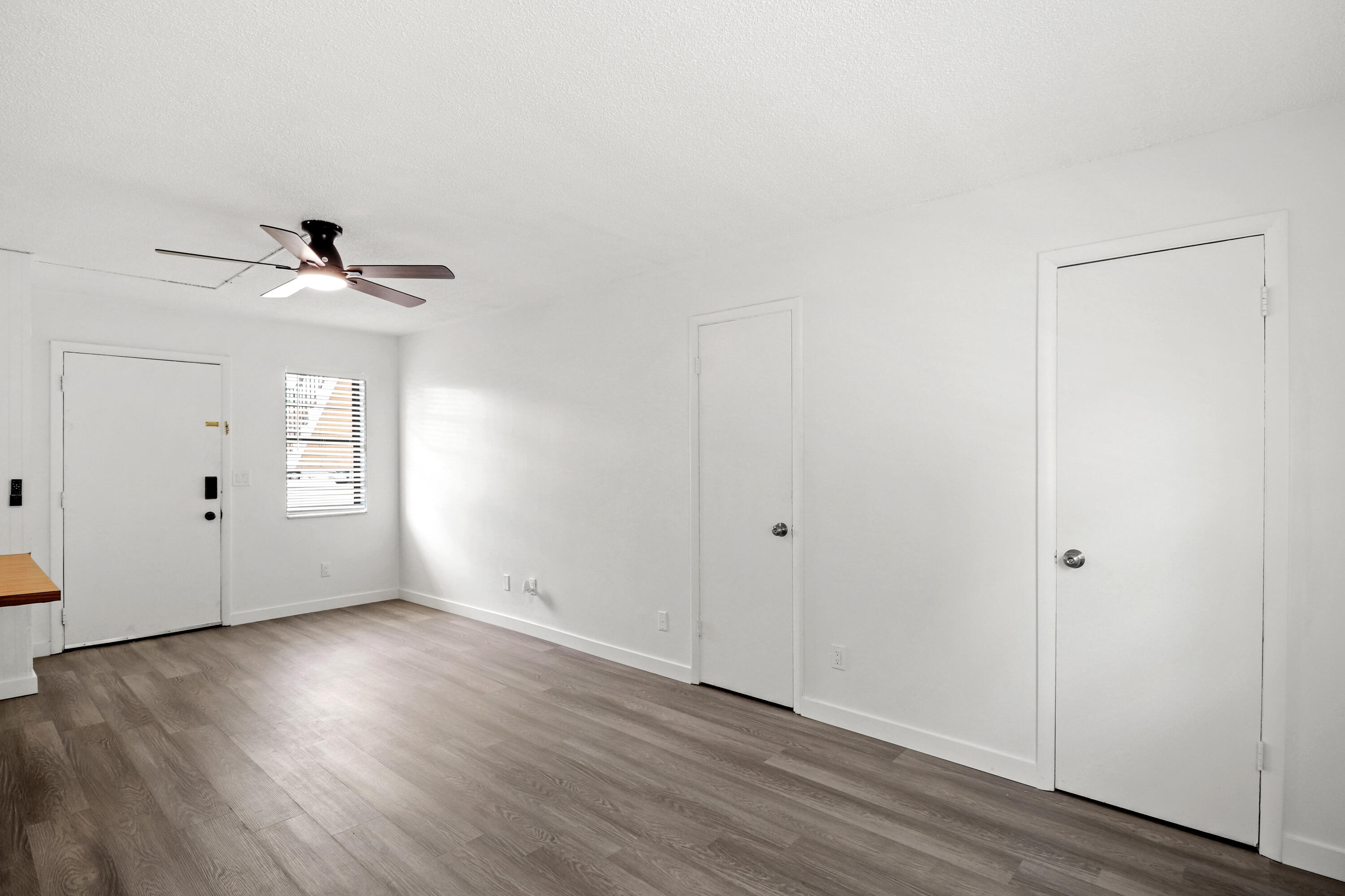 1041 Southeast Monterey Road, Unit 24 Stuart, FL 34994 - Photo 7 of 26 7-IMG_2527