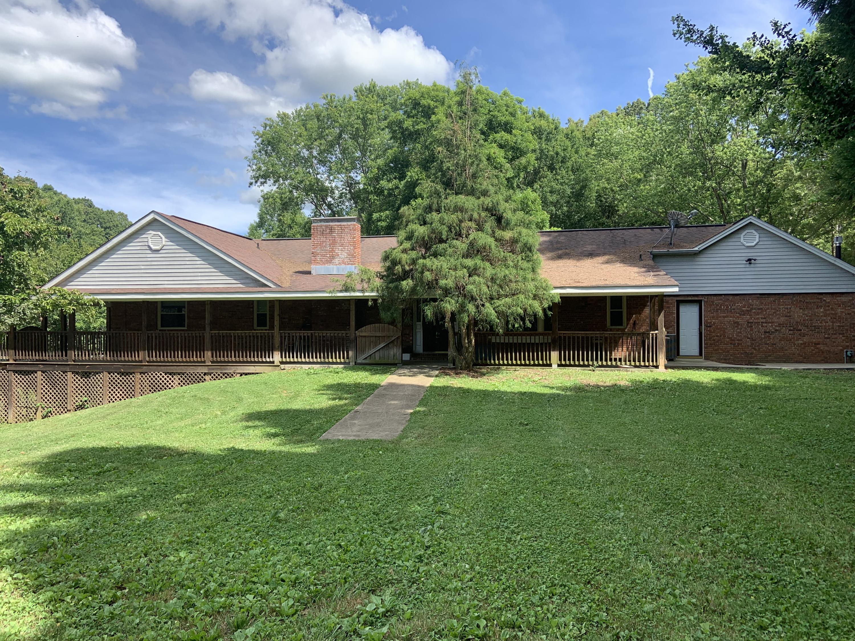 576 East Campground Road Kingsport, TN 37664 - Photo 9 of 19 IMG_3676