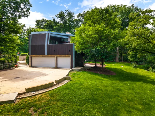 $2,399,000 | 603 Driftwood Court, Naperville, IL 60540