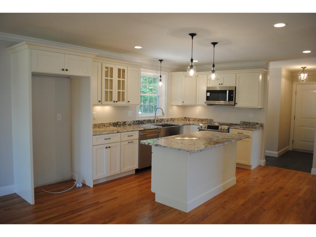 16 Beechwood Road Salem, NH 03079 - Photo 9 of 10 Gallery Image 9