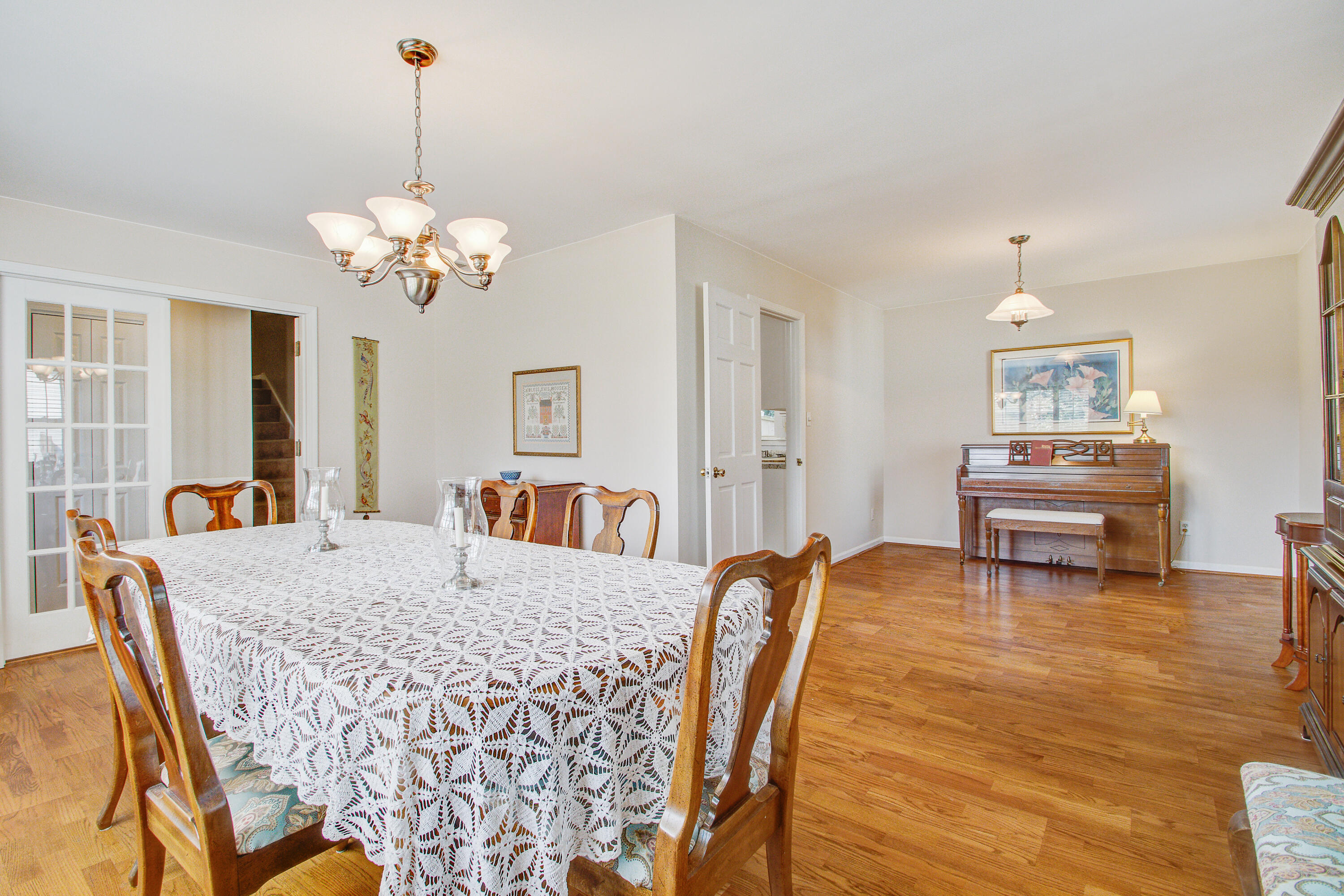 677 Pawley Road Mount Pleasant, SC 29464 - Photo 11 of 72 677 (10)