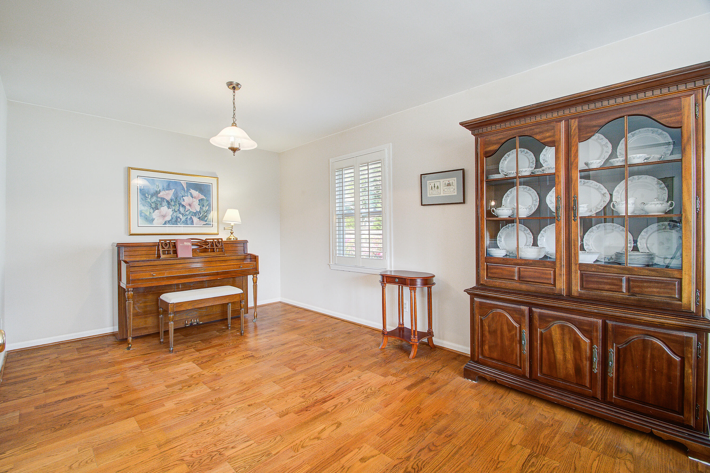 677 Pawley Road Mount Pleasant, SC 29464 - Photo 13 of 72 677 (11)