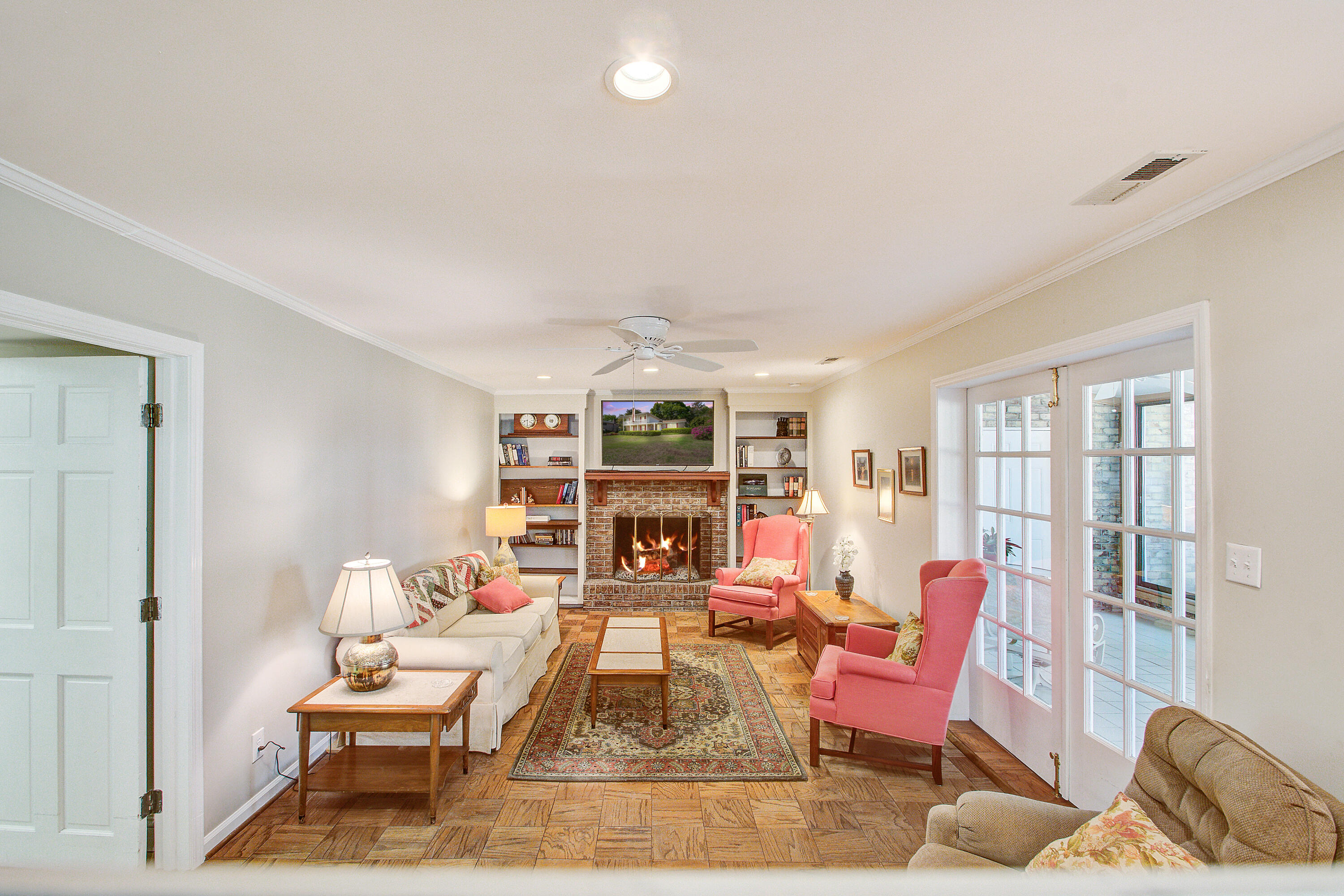 677 Pawley Road Mount Pleasant, SC 29464 - Photo 19 of 72 677 (17)