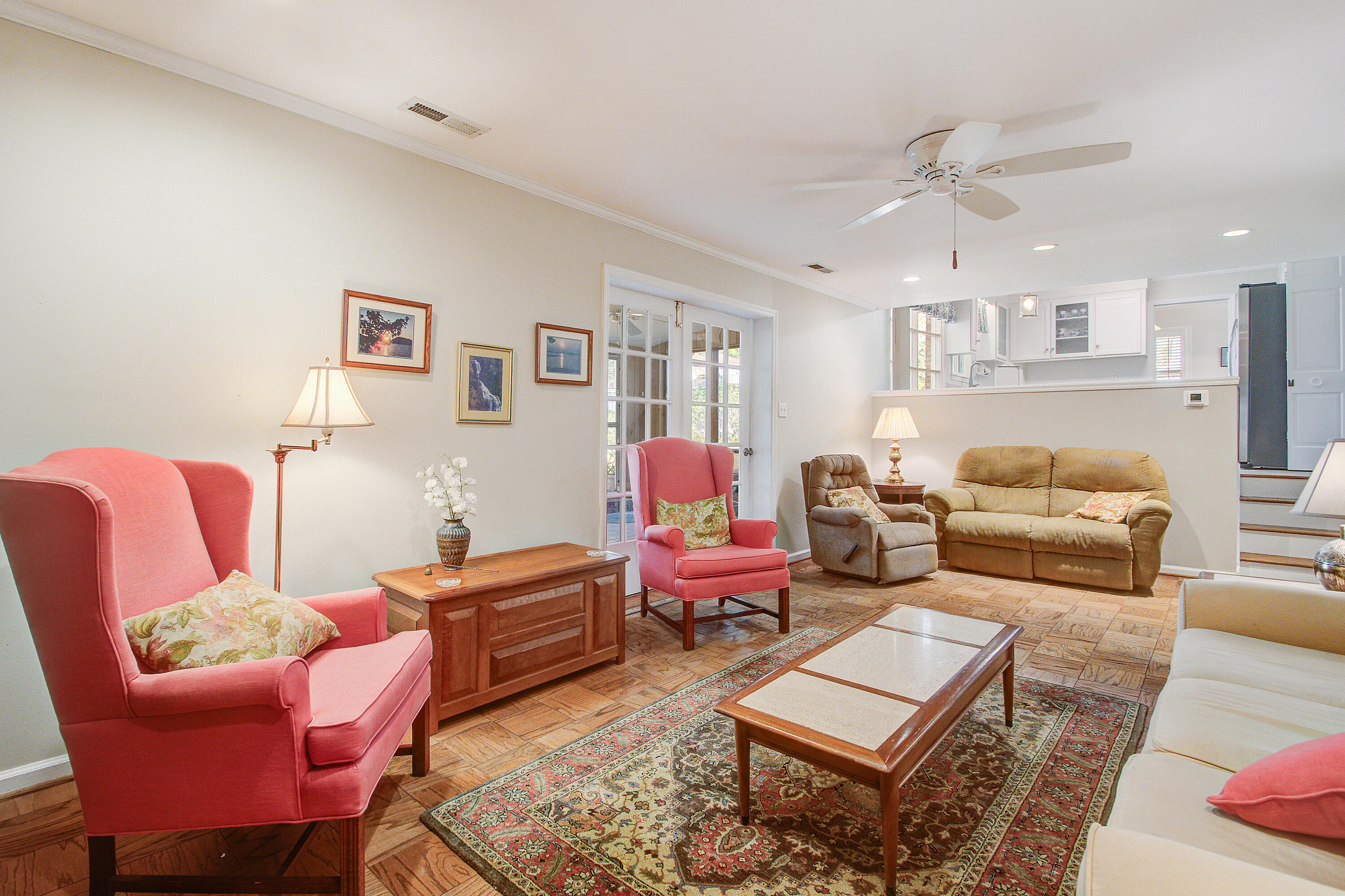 677 Pawley Road Mount Pleasant, SC 29464 - Photo 21 of 72 677 (19)