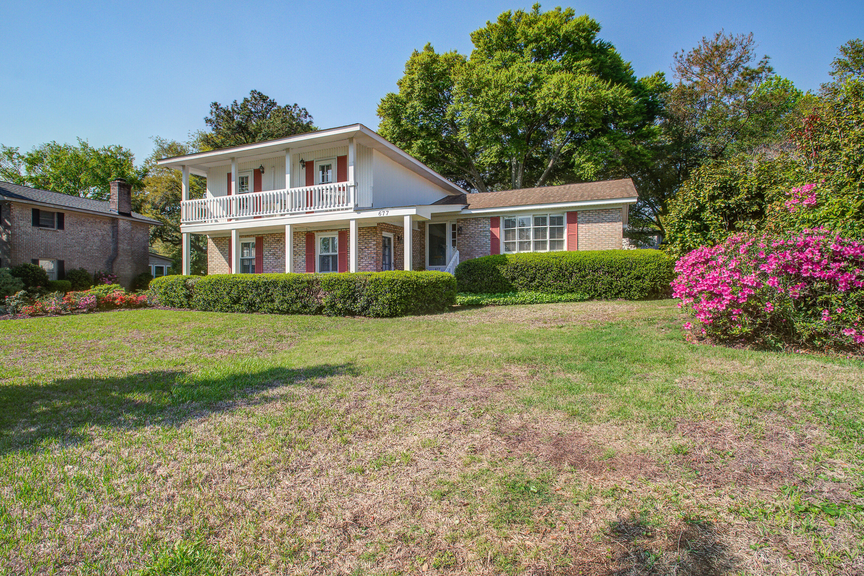 677 Pawley Road Mount Pleasant, SC 29464 - Photo 4 of 72 677 (2)
