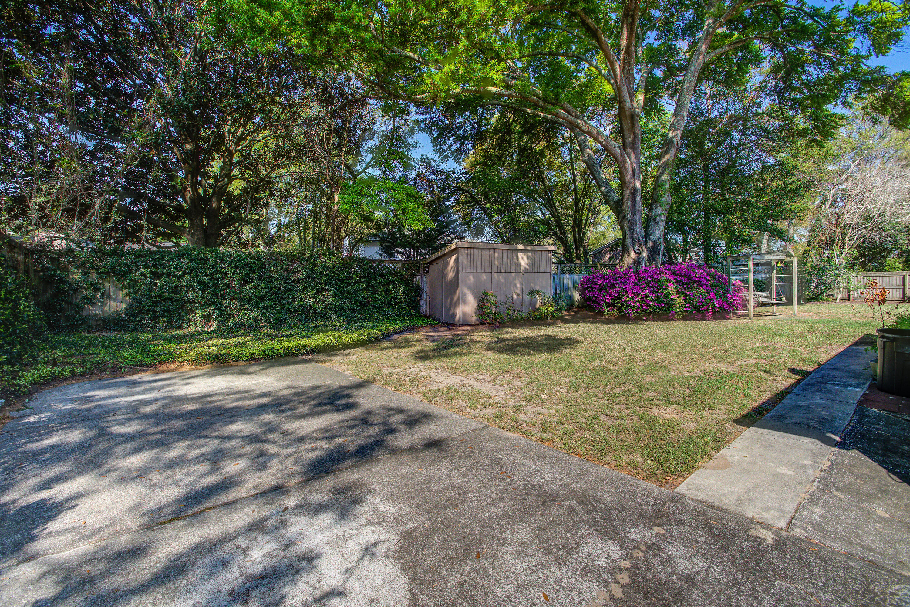 677 Pawley Road Mount Pleasant, SC 29464 - Photo 47 of 72 677 (45)