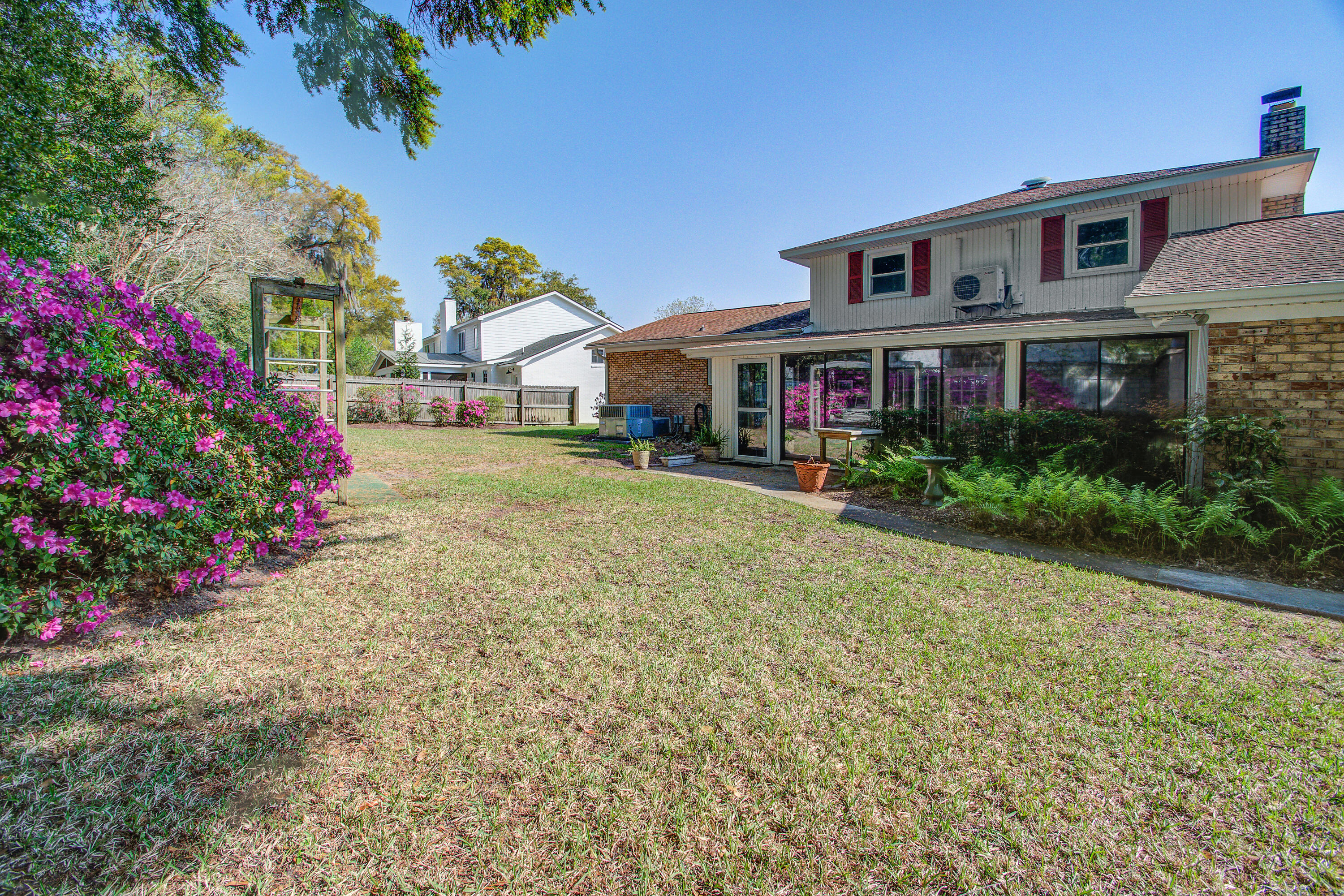 677 Pawley Road Mount Pleasant, SC 29464 - Photo 49 of 72 677 (47)