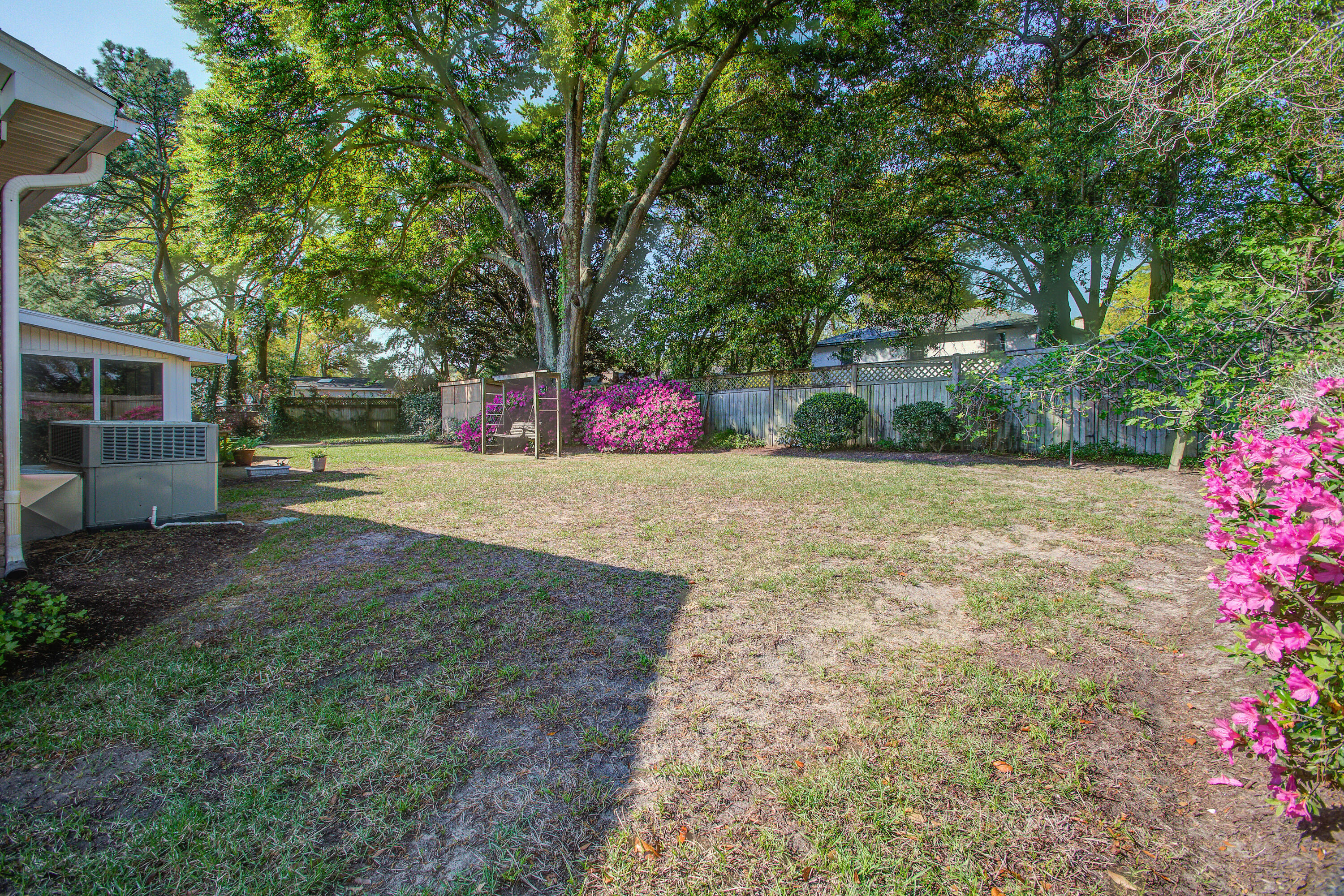 677 Pawley Road Mount Pleasant, SC 29464 - Photo 51 of 72 677 (49)