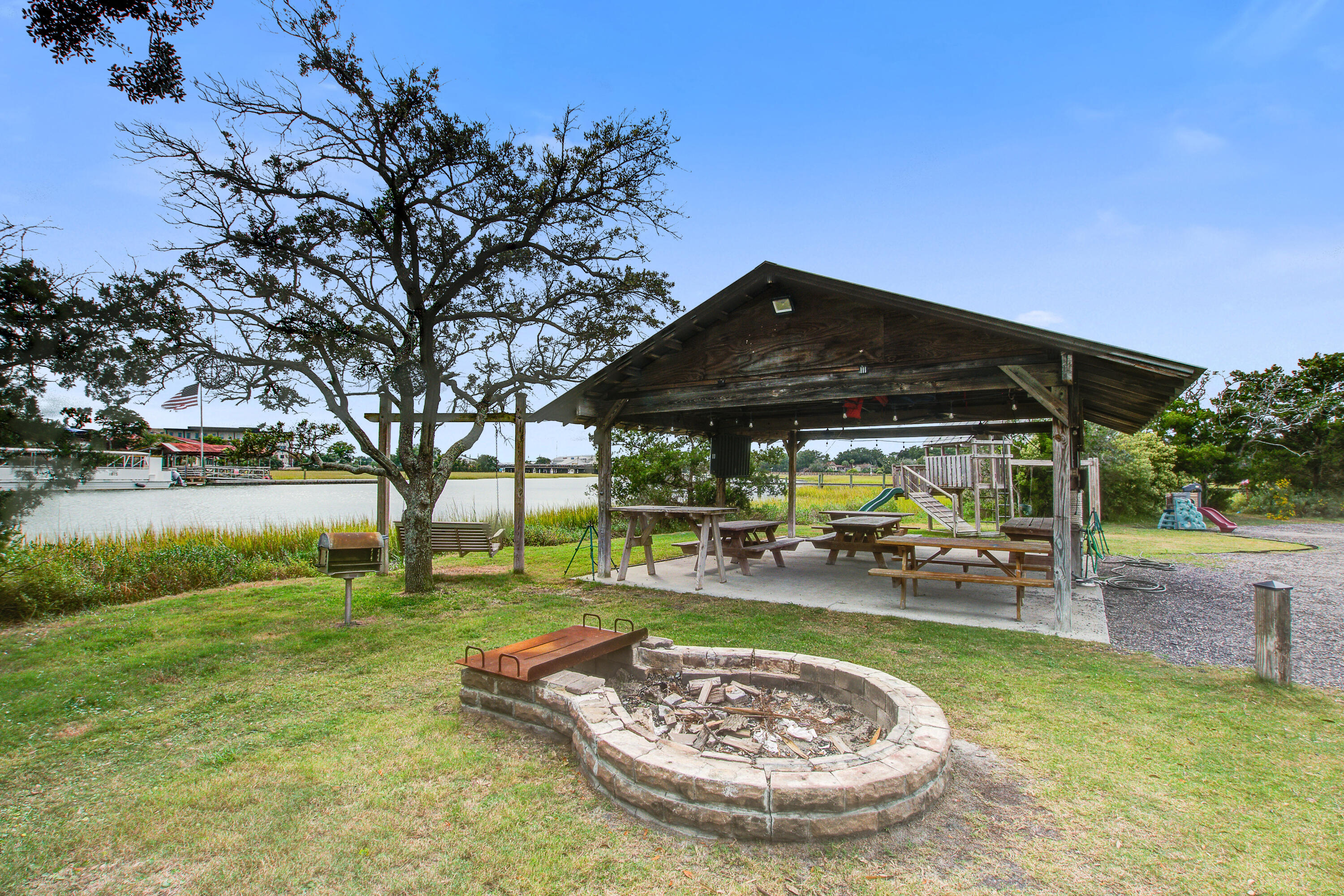 677 Pawley Road Mount Pleasant, SC 29464 - Photo 59 of 72 Cooper Estates (8)