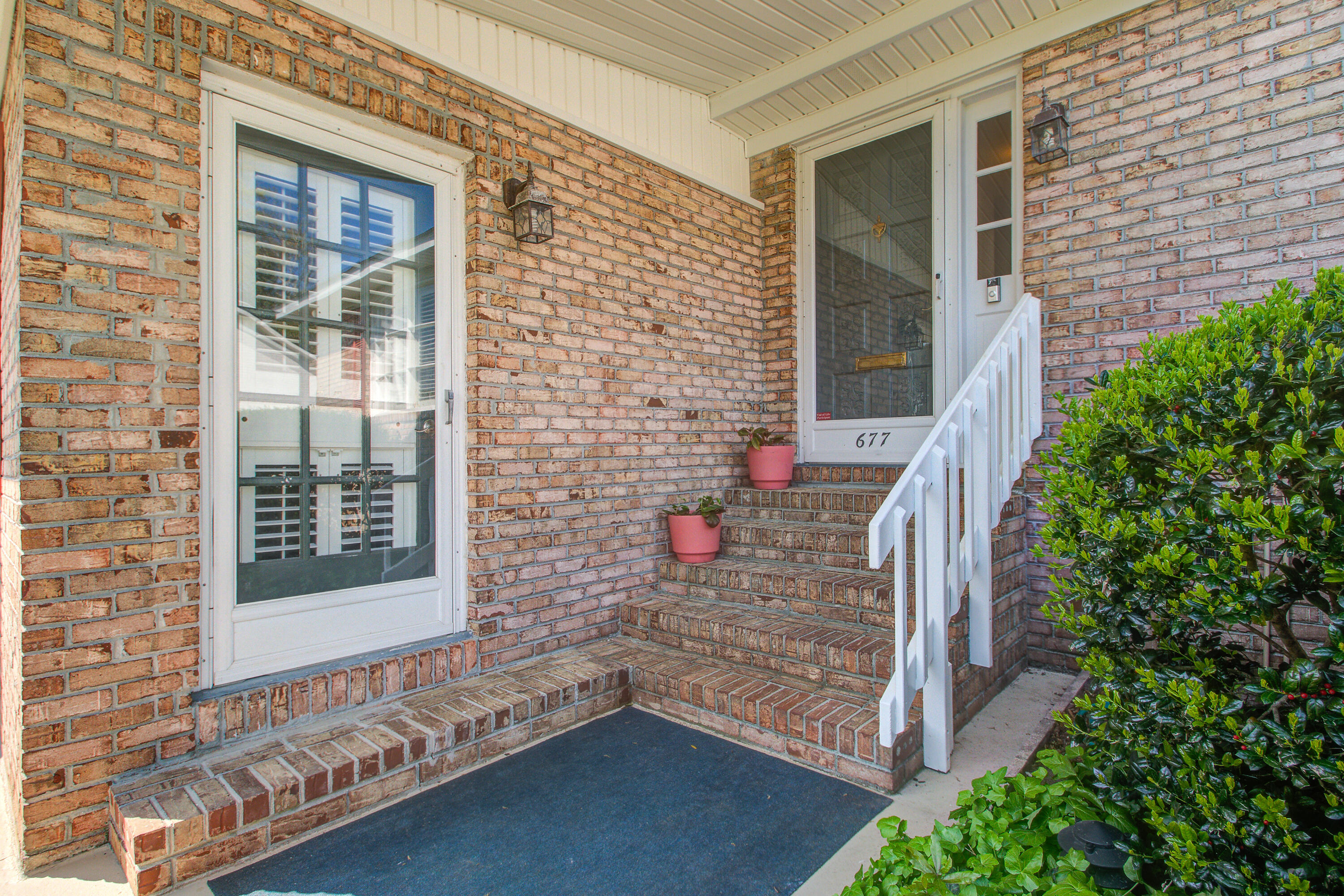 677 Pawley Road Mount Pleasant, SC 29464 - Photo 8 of 72 677 (5)