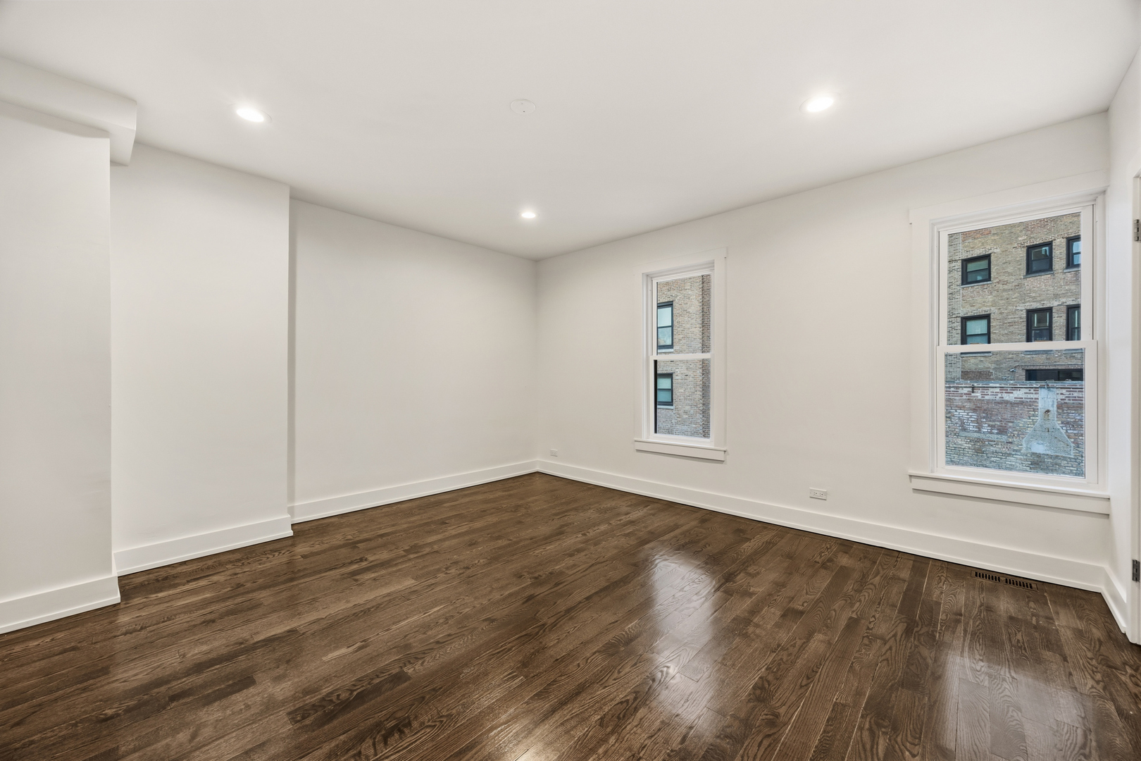 2107 North Clark Street Chicago, IL 60614 - Photo 30 of 39
