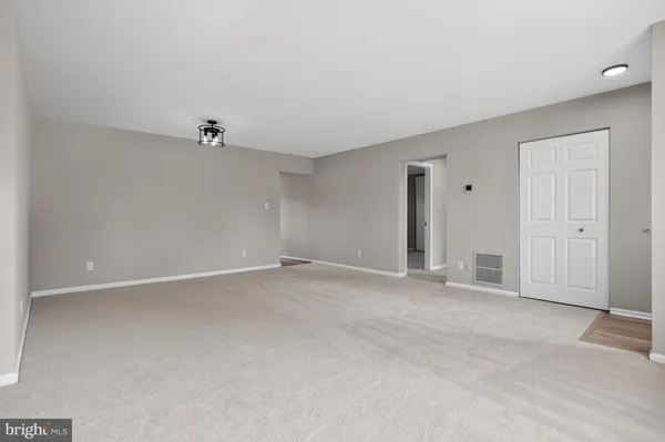 $365,000 | 13770 Flowing Brook Court, Chantilly, VA 20151