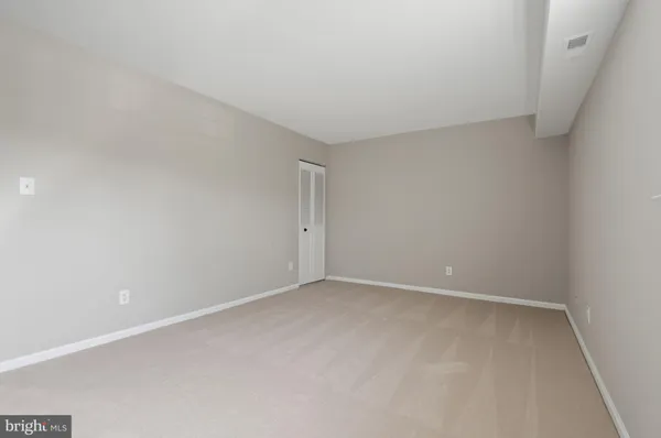 $365,000 | 13770 Flowing Brook Court, Chantilly, VA 20151