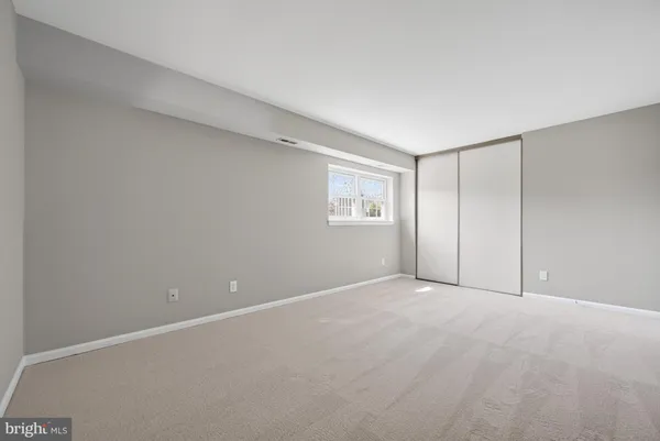 $365,000 | 13770 Flowing Brook Court, Chantilly, VA 20151
