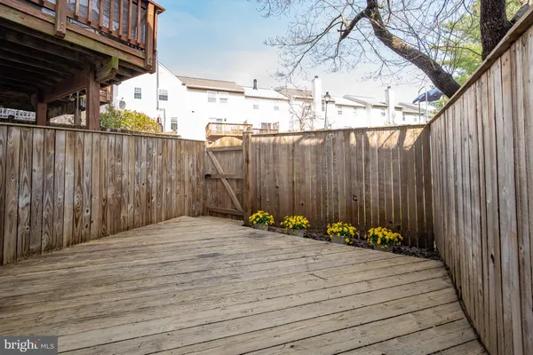 $365,000 | 13770 Flowing Brook Court, Chantilly, VA 20151