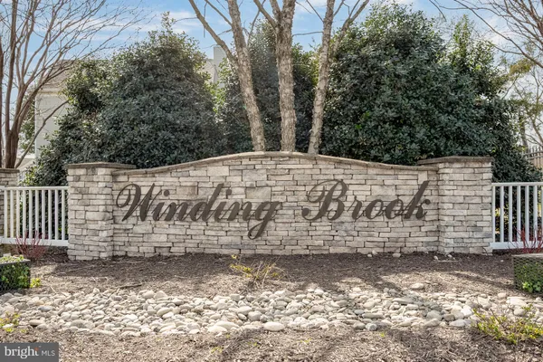 $365,000 | 13770 Flowing Brook Court, Chantilly, VA 20151