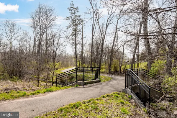 $365,000 | 13770 Flowing Brook Court, Chantilly, VA 20151