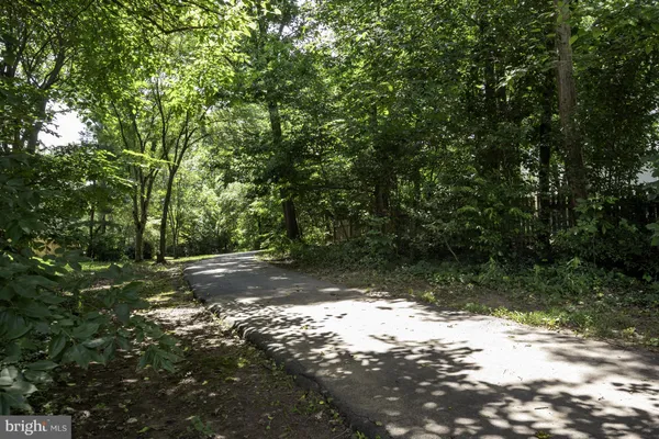 $365,000 | 13770 Flowing Brook Court, Chantilly, VA 20151