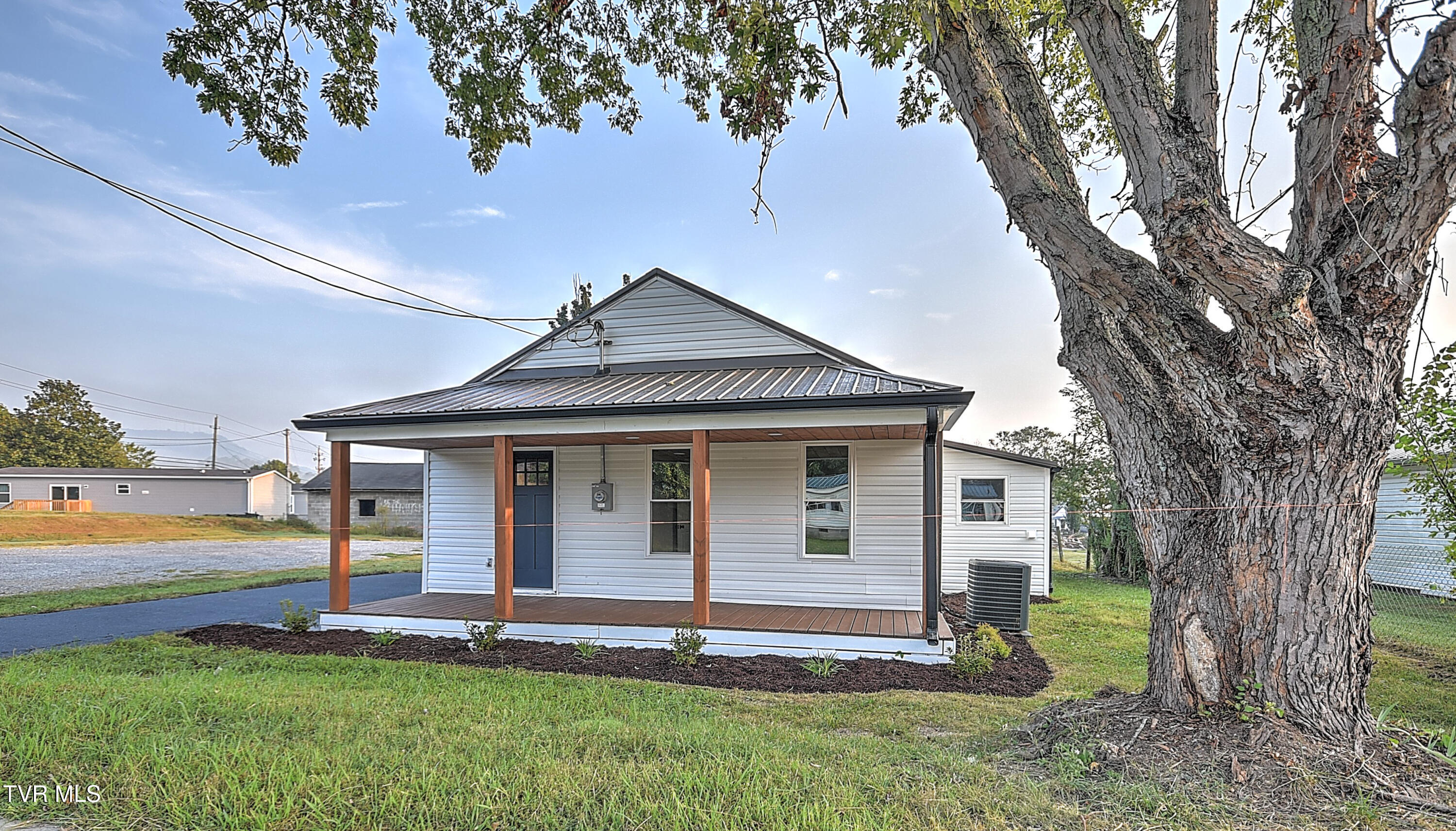 115 Shady View Road Kingsport, TN 37660 - Photo 3 of 37 3-print-115 Shady View CP