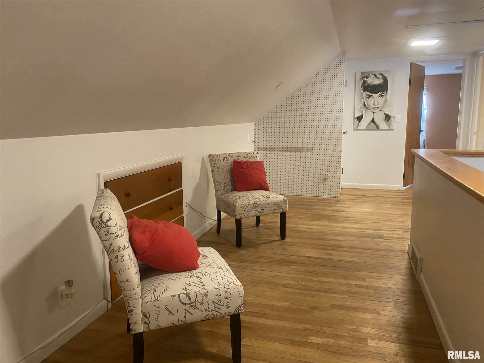 405 Jackson Street Washington, IL 61571 - Photo 10 of 29 Gallery Image 10
