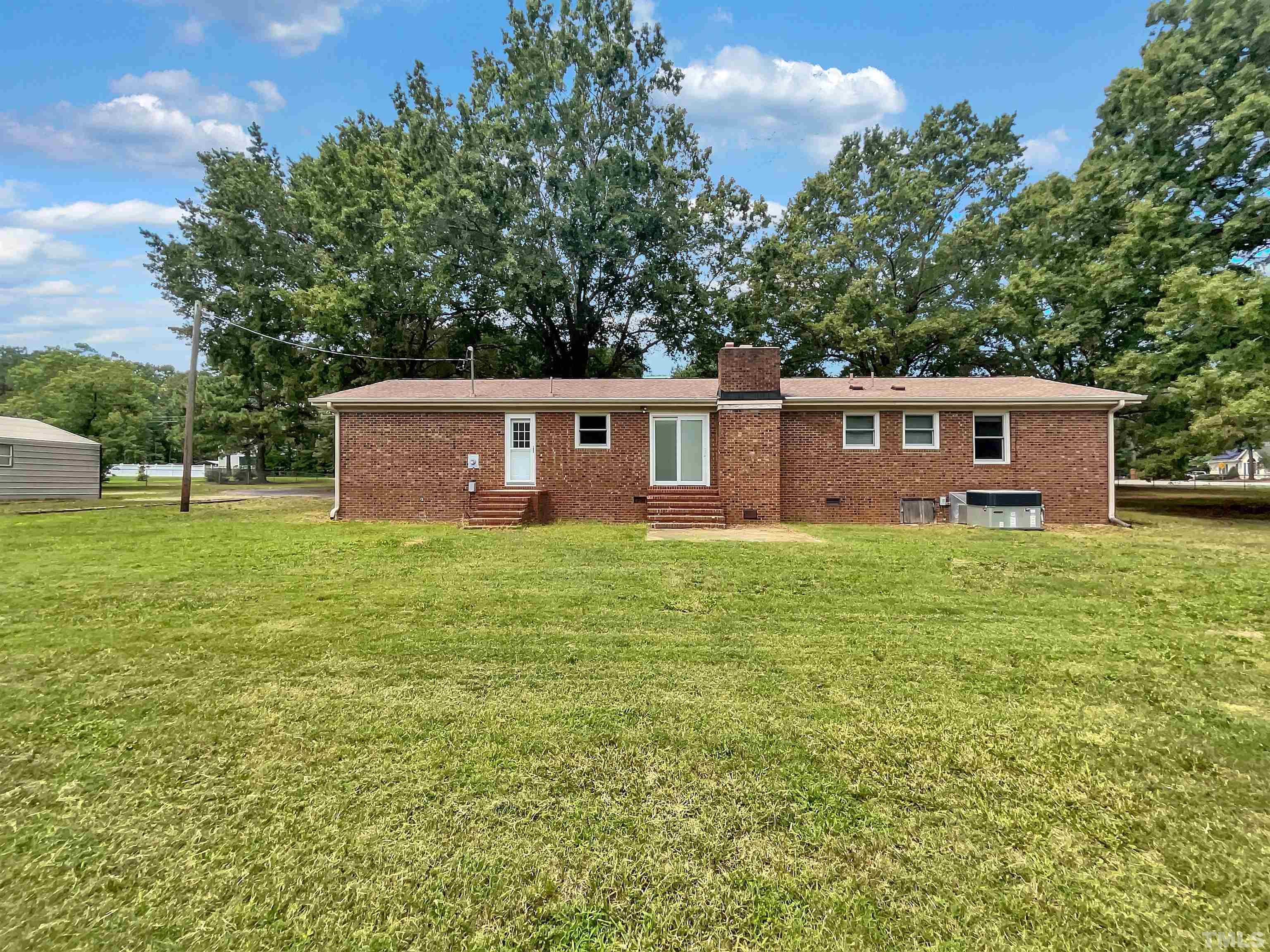 1300 Pearces Road Zebulon, NC 27597 - Photo 7 of 18 Gallery Image 7