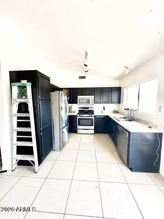 $1,700 | 1207 East Avenida Luna, Casa Grande, AZ 85122