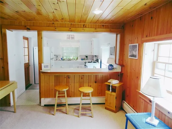 $4,400 | 140 Treasure Road, Narragansett, RI 02882