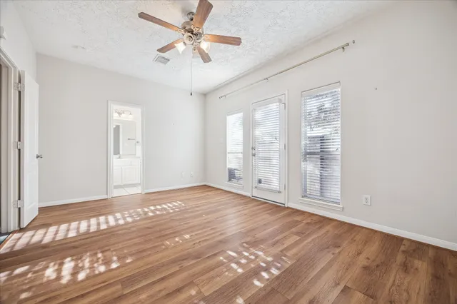 $409,900 | 1839 Stacy Crest, Houston, TX 77008