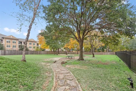 $409,900 | 1839 Stacy Crest, Houston, TX 77008