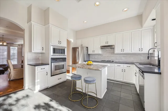 $409,900 | 1839 Stacy Crest, Houston, TX 77008