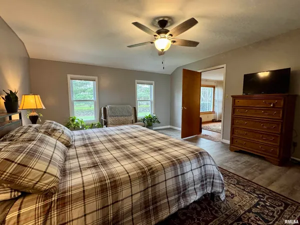 $163,000 | 12144 North 1050th Road, Macomb, IL 61455