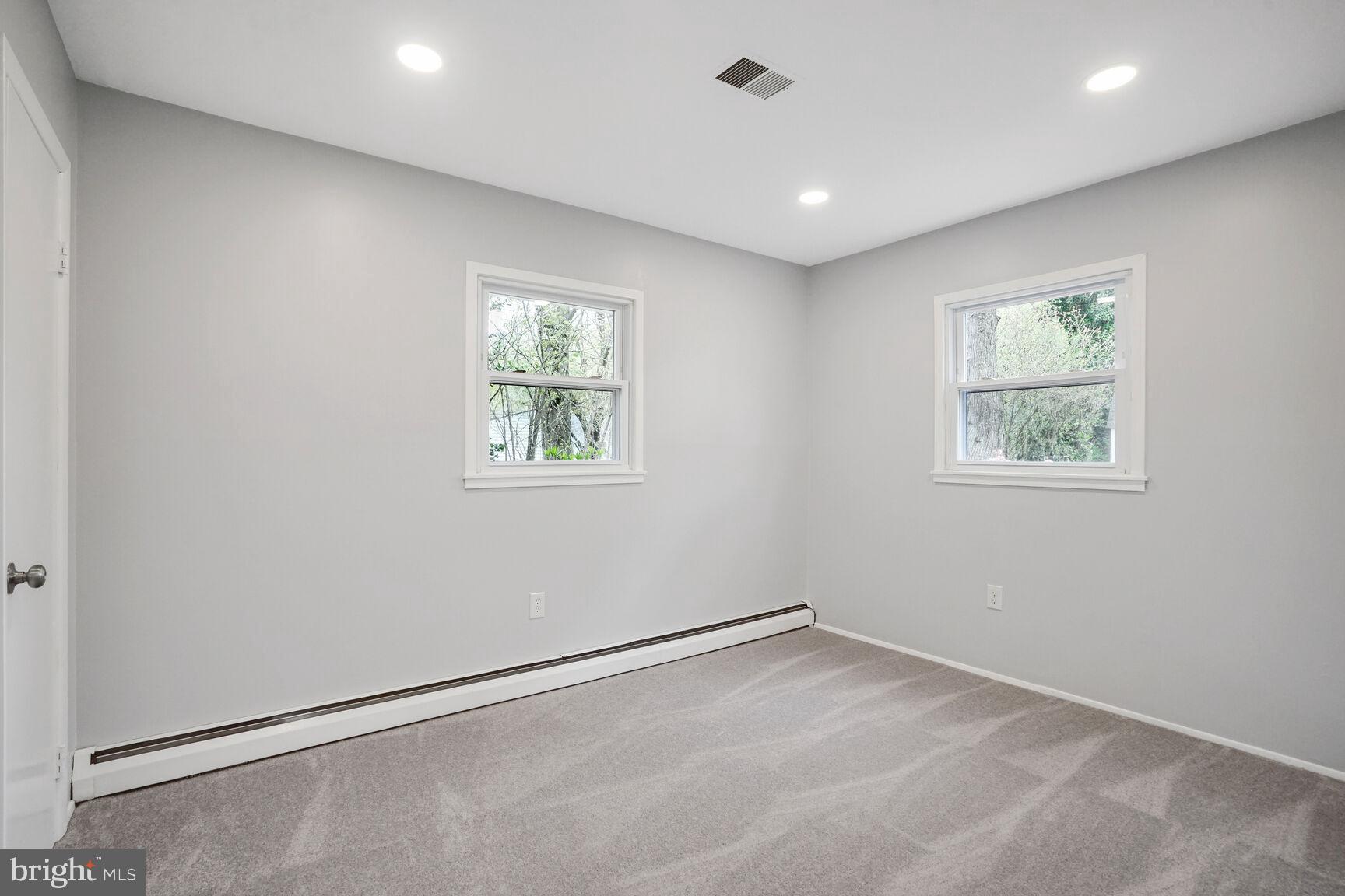 14416 Lamar Road Woodbridge, VA 22191 - Photo 14 of 20 Gallery Image 14