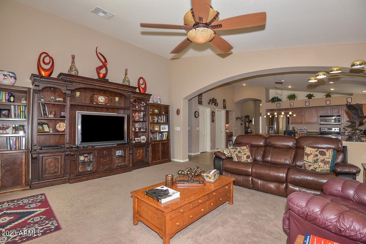 3911 West Grandview Road Phoenix, AZ 85053 - Photo 15 of 40 Family Room