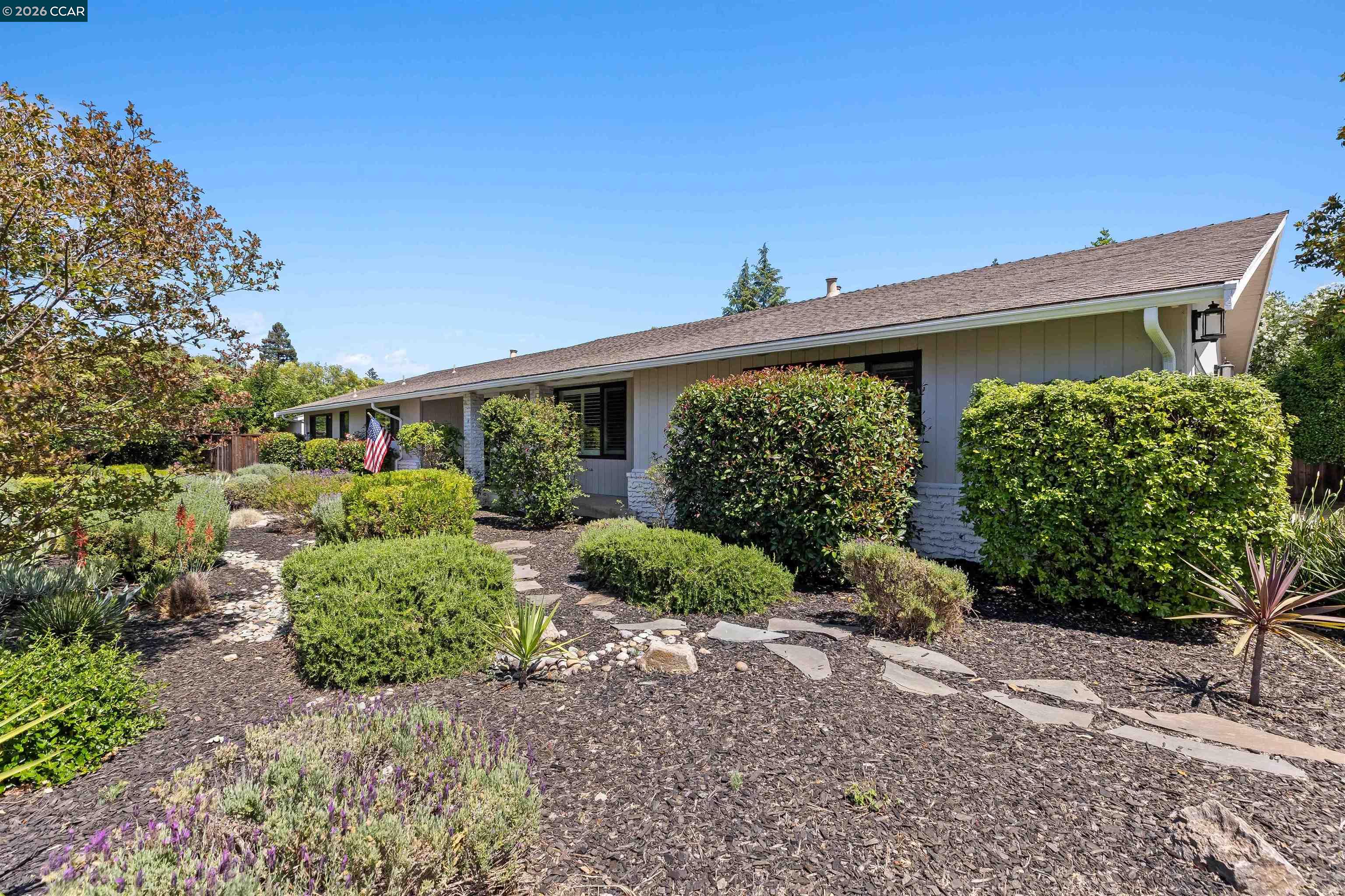 616 Minert Road Walnut Creek, CA 94598 - Photo 6 of 93