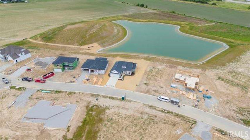 7053 Starks Boulevard Fort Wayne, IN 46816 - Photo 2 of 33