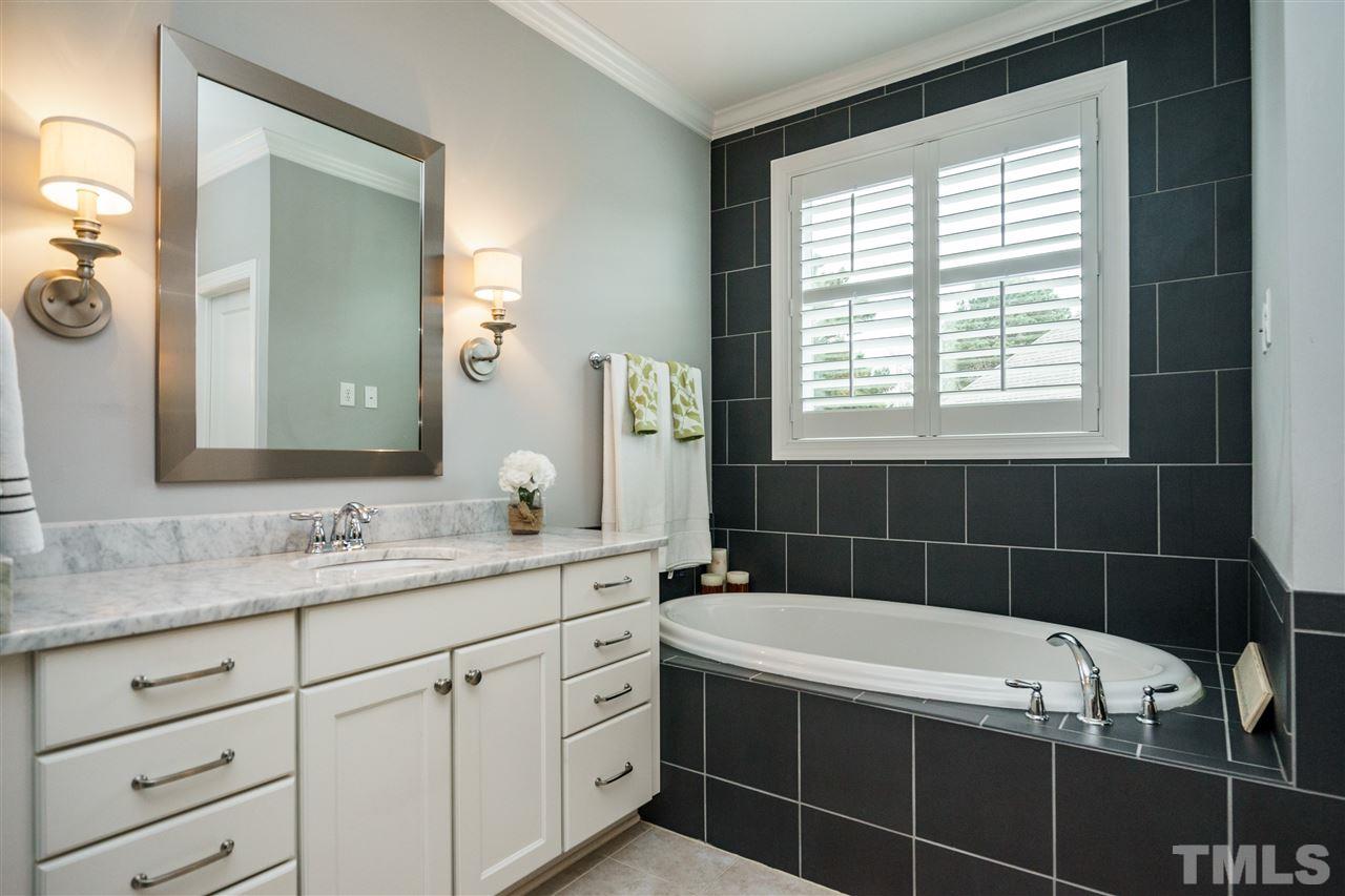 2700 Full Circle Raleigh, NC 27613 - Photo 19 of 25