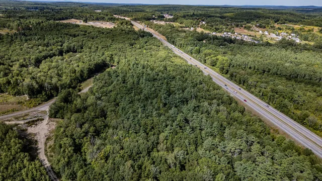 $400,000 | 57-57d Tinker Lane, Cumberland Center, ME 04021