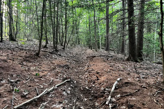 $400,000 | 57-57d Tinker Lane, Cumberland Center, ME 04021