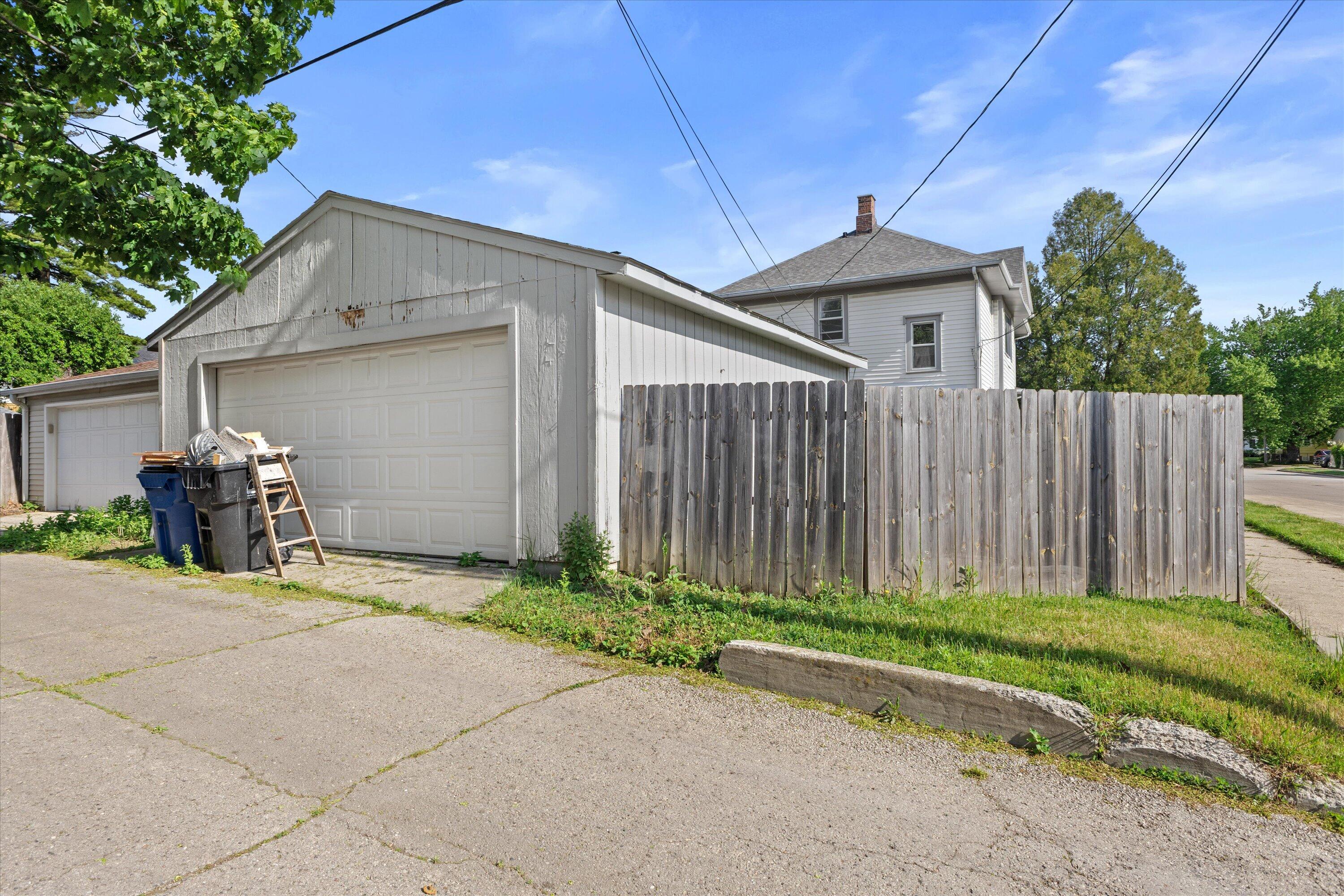 2401 Hansen Avenue Racine, WI 53405 - Photo 32 of 32 25-KCM-39