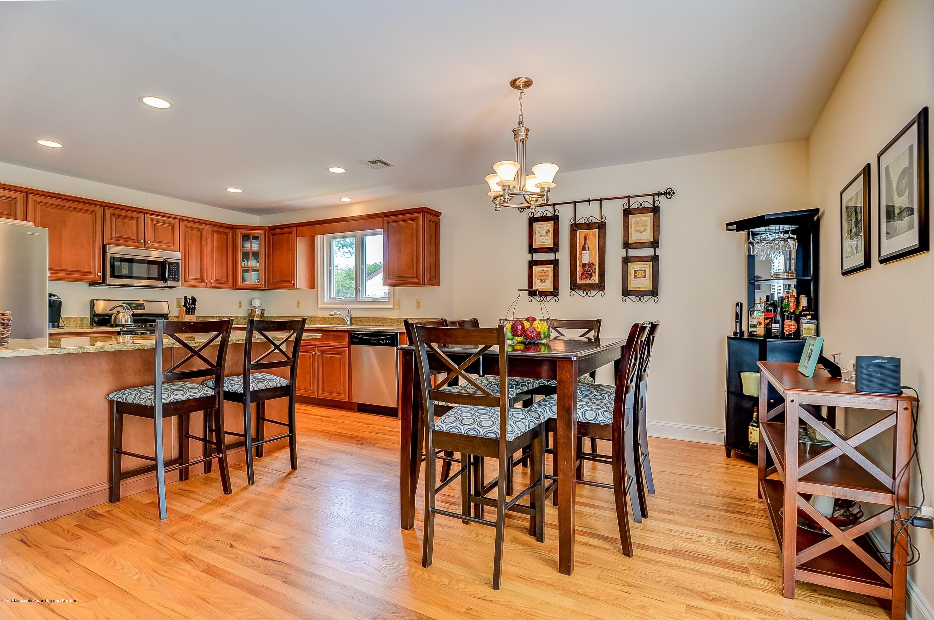 309 Florence Road Middletown, NJ 07748 - Photo 8 of 29 008_Dining
