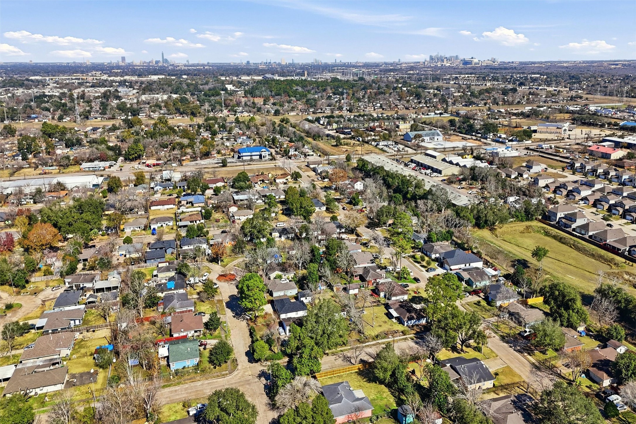 13915 Nitida Street Houston, TX 77045 - Photo 29 of 32