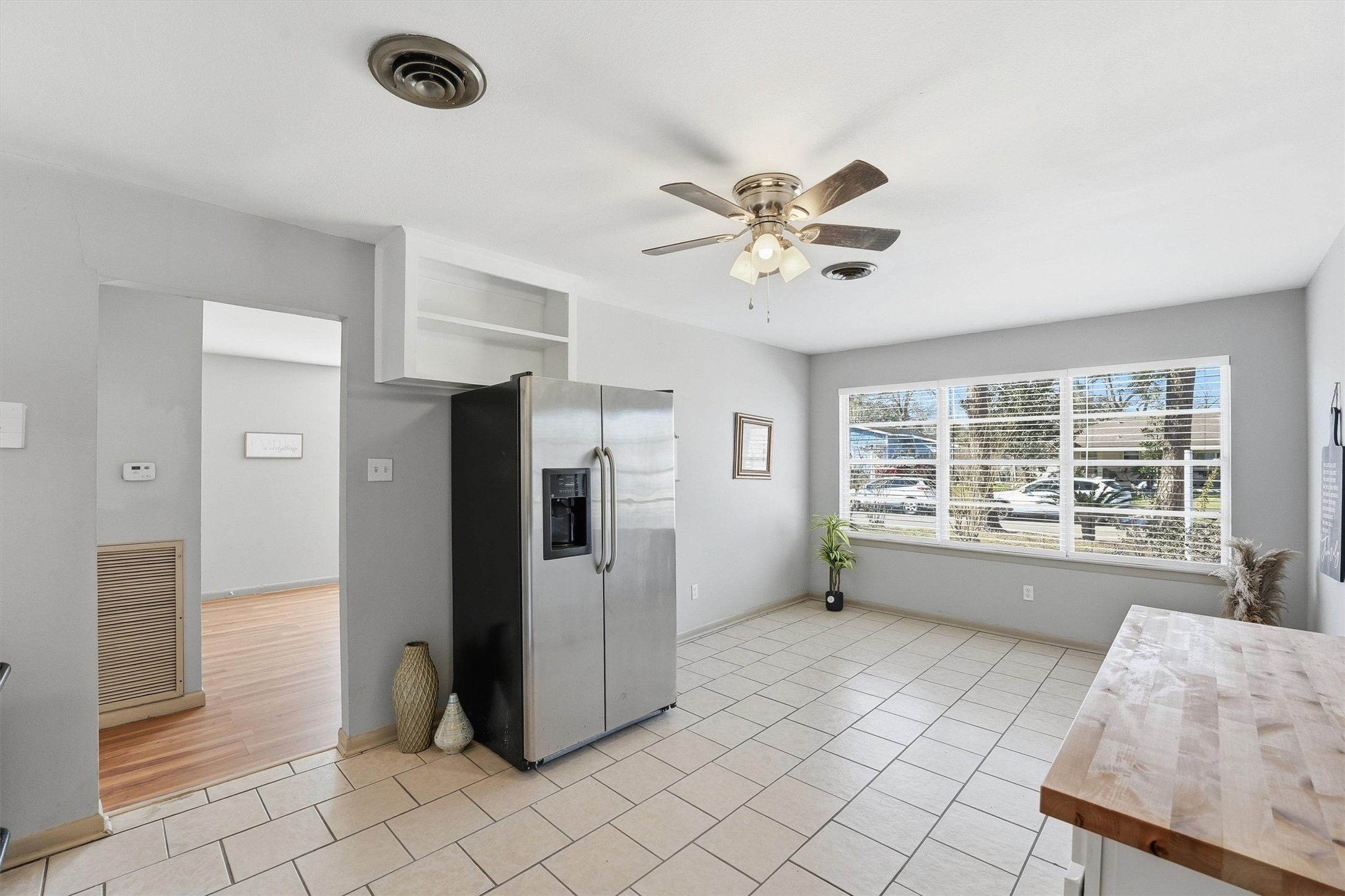 13915 Nitida Street Houston, TX 77045 - Photo 8 of 32