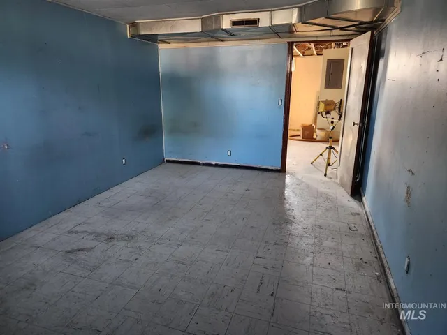 $250,000 | 525 North 4th Street, Nyssa, OR 97913